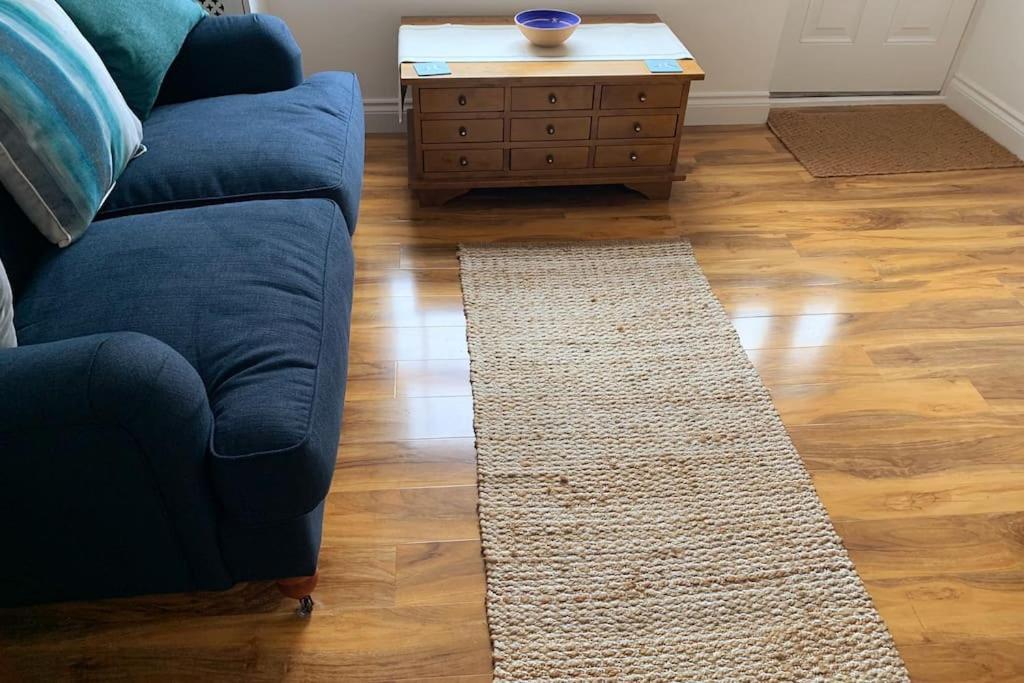 Quaint In With Sea Views